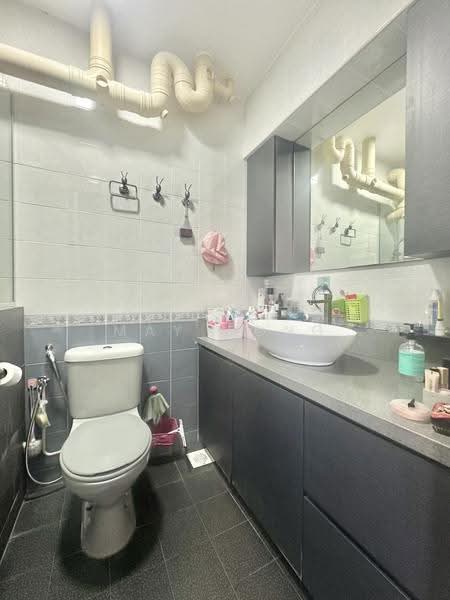 686D Choa Chu Kang Crescent, 686D Choa Chu Kang Crescent, Dairy Farm / Bukit Panjang / Choa Chu Kang, 3 Bedrooms, 968 sqft, HDB Flat For Sale, by May Wong, 500212904 - Bathroom - PropertyGuru.com.sg