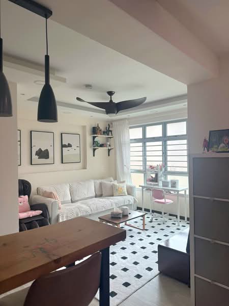 438A Bukit Batok West Avenue 8, 438A Bukit Batok West Avenue 8, Room Rental, 120 sqft, HDB Flat For Rent, by Irene Yong, 500212908 - Living Room - PropertyGuru.com.sg