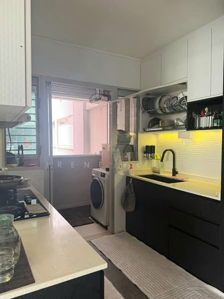 438A Bukit Batok West Avenue 8, 438A Bukit Batok West Avenue 8, Room Rental, 120 sqft, HDB Flat For Rent, by Irene Yong, 500212908 - Kitchen - PropertyGuru.com.sg
