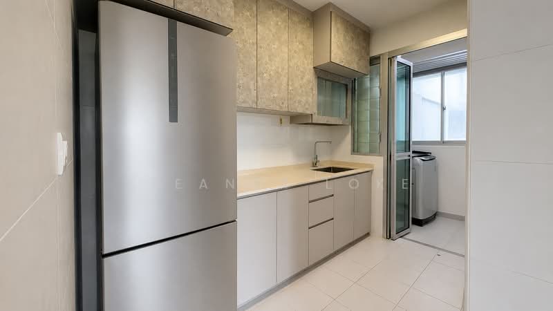 130B Lorong 1 Toa Payoh, 130B Lorong 1 Toa Payoh, 2 Bedrooms, 732 sqft, HDB Flat For Sale, by Eleanor Loke, 500212912 - Kitchen - PropertyGuru.com.sg