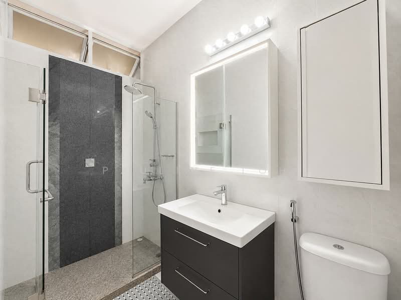 Yew Lian Park, 29 Jalan Pelatina, 4 Bedrooms, 2,500 sqft, Terraced House For Sale, by Pauline Loh, 500212927 - Bathroom 1 - PropertyGuru.com.sg
