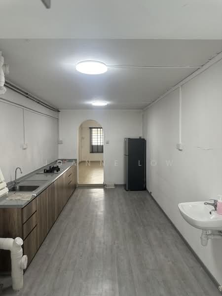 468 Ang Mo Kio Avenue 10, 468 Ang Mo Kio Avenue 10, 2 Bedrooms, 807 sqft, HDB Flat For Sale, by Joanne Low, 500212934 - Kitchen - PropertyGuru.com.sg