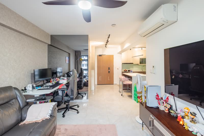 623B Tampines Avenue 12, 623B Tampines Avenue 12, 3 Bedrooms, 1,001 sqft, HDB Flat For Sale, by Rachel Ng, 500212939 - Living Room - PropertyGuru.com.sg