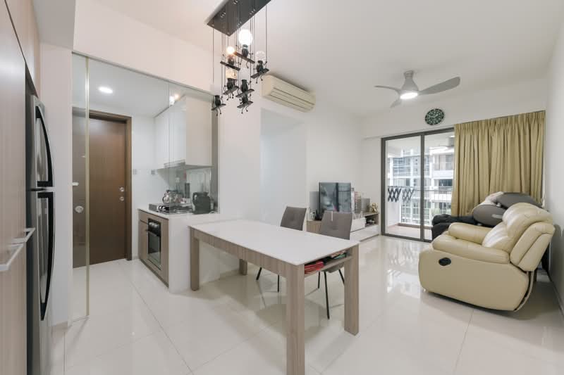 Riverbank at Fernvale, 11 Fernvale Close, 3 Bedrooms, 1,044 sqft, Condominium For Sale, by Joey Lim, 500212969 - Kitchen - PropertyGuru.com.sg