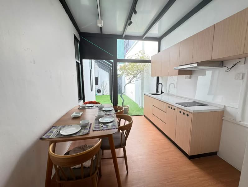 31 Hindoo Road, Hindoo Road, 8 Bedrooms, 2,000 sqft, Shophouse For Rent, by Chee Yun Xuan, 500212971 - Kitchen - PropertyGuru.com.sg