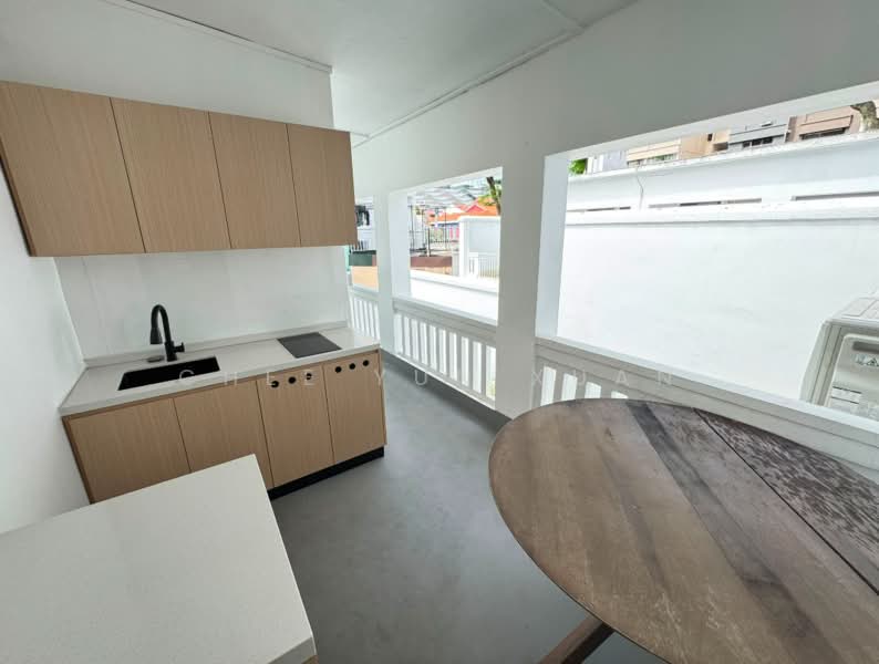 31 Hindoo Road, Hindoo Road, 8 Bedrooms, 2,000 sqft, Shophouse For Rent, by Chee Yun Xuan, 500212971 - Kitchen - PropertyGuru.com.sg