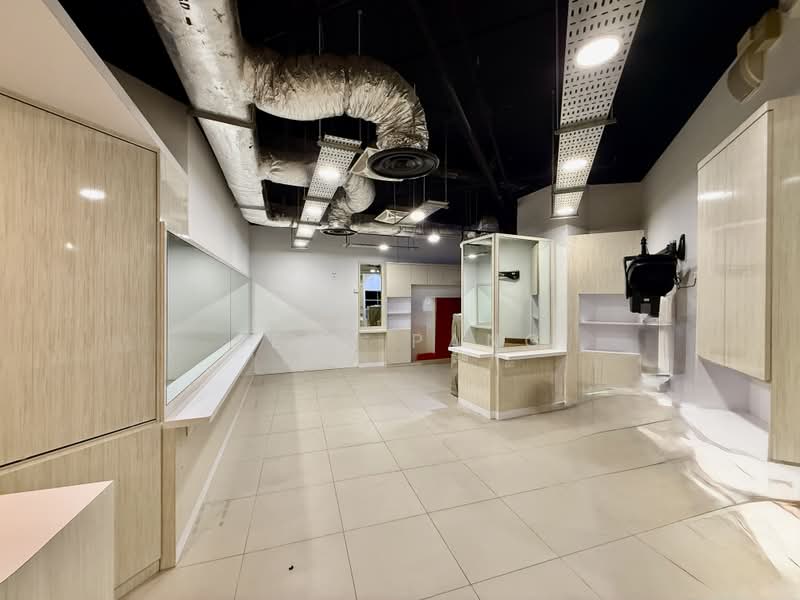 ☎️Beauty/Hair Salon @ Raffles Place/Telok Ayer Vicinity | Great Catchment, Footfall, , 495 sqft, Other Retail For Rent, by Sean Pang, 500212986 - Interior - CommercialGuru.com.sg