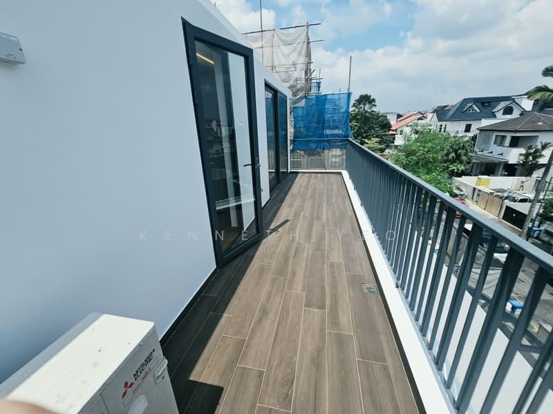 Serangoon Garden Huge Semi D, , 8 Bedrooms, 10,080 sqft, Semi-Detached House For Sale, by Kenneth Yeo, 500212993 - Balcony - PropertyGuru.com.sg