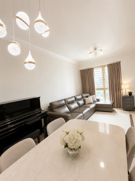 Trellis Towers, 700 Toa Payoh Lorong 1, 3 Bedrooms, 1,163 sqft, Condominium For Rent, by Kevin Aw 胡锦胜, 500213010 - Living Room - PropertyGuru.com.sg