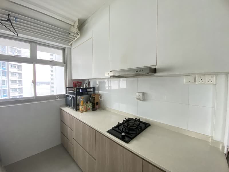 421B Northshore Drive, 421B Northshore Drive, 1 Bedroom, 506 sqft, HDB Flat For Rent, by Sharon Puan, 500213016 - Kitchen - PropertyGuru.com.sg