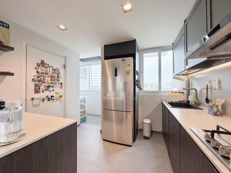 The Warren, 59 Choa Chu Kang Loop, 3 Bedrooms, 1,238 sqft, Apartment For Sale, by Lizzy Zhou, 500213022 - Kitchen - PropertyGuru.com.sg