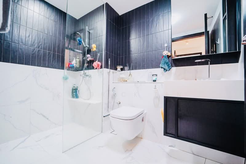 Bukit 828, 828 Upper Bukit Timah Road, 2 Bedrooms, 624 sqft, Condominium For Sale, by Keldrick Tan, 500213035 - Bathroom - PropertyGuru.com.sg