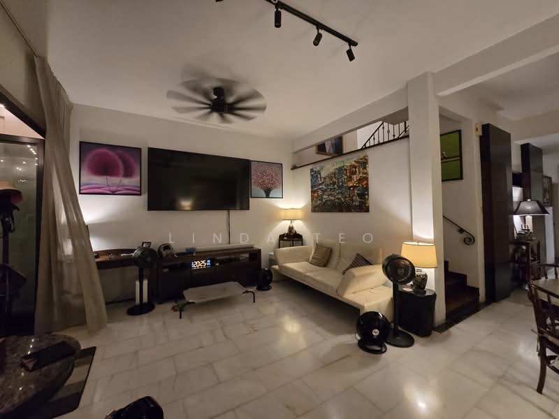 ⭐⭐LANDED7772 @ Yew Lian Park!, , 4 Bedrooms, 2,500 sqft, Terraced House For Sale, by Linda Teo, 500213046 - Living Room - PropertyGuru.com.sg