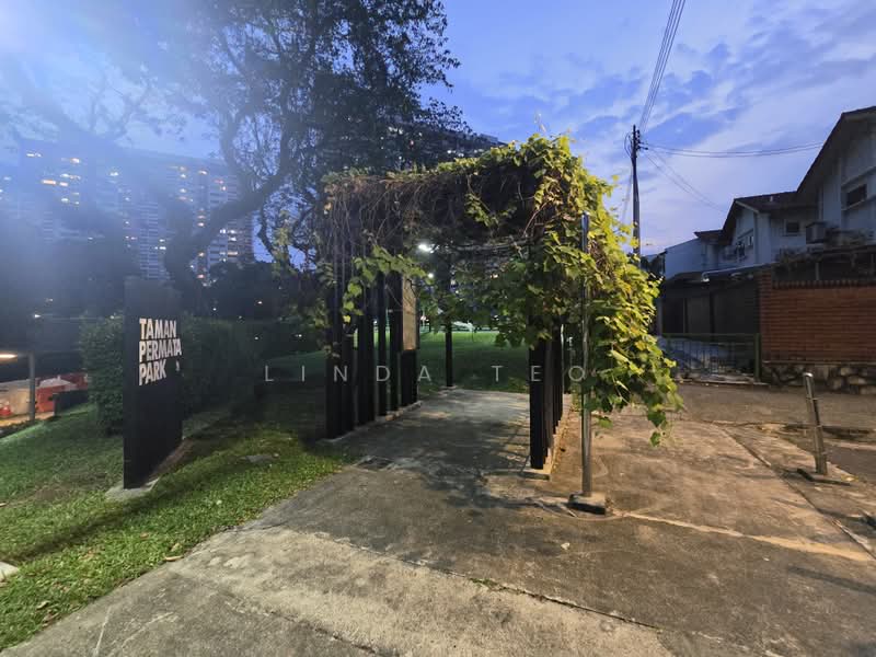 ⭐⭐LANDED7772 @ Yew Lian Park!, , 4 Bedrooms, 2,500 sqft, Terraced House For Sale, by Linda Teo, 500213046 - Exterior - PropertyGuru.com.sg