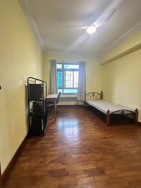 642B Punggol Drive, 642B Punggol Drive, 3 Bedrooms, 980 sqft, HDB Flat For Sale, by Yang Liang Tan, 500213048 - Bedroom - PropertyGuru.com.sg