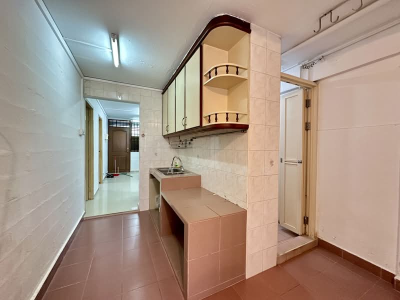 39 Circuit Road, 39 Circuit Road, 2 Bedrooms, 592 sqft, HDB Flat For Sale, by Lisa Wong, 500213059 - Kitchen - PropertyGuru.com.sg