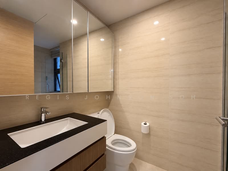 The Palette, 117 Pasir Ris Grove, 3 Bedrooms, 883 sqft, Condominium For Sale, by Regis Johnson Soh, 500213064 - Bathroom - PropertyGuru.com.sg