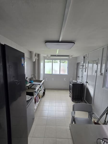 4 Changi Village Road, 4 Changi Village Road, Room Rental, 130 sqft, HDB Flat For Rent, by Kally Kee, 500213092 - Kitchen - PropertyGuru.com.sg