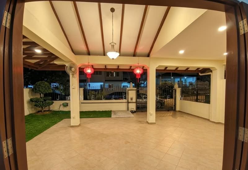 Tai Keng Gardens, Tai Keng Gardens, 5 Bedrooms, 3,000 sqft, Corner Terrace For Sale, by Janelle Chew, 500213095 - Car Porch - PropertyGuru.com.sg