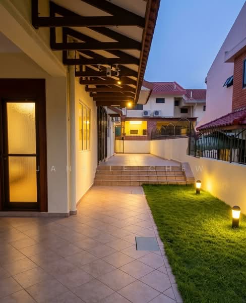 Tai Keng Gardens, Tai Keng Gardens, 5 Bedrooms, 3,000 sqft, Corner Terrace For Sale, by Janelle Chew, 500213095 - Garden - PropertyGuru.com.sg