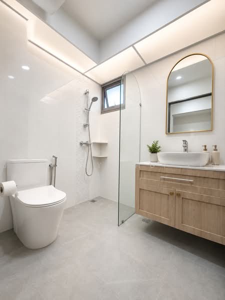 377B Hougang Street 32, 377B Hougang Street 32, Hougang / Punggol / Sengkang, 3 Bedrooms, 1,012 sqft, HDB Flat For Sale, by Joyce Lye Hui Xin, 500213097 - Bathroom - PropertyGuru.com.sg