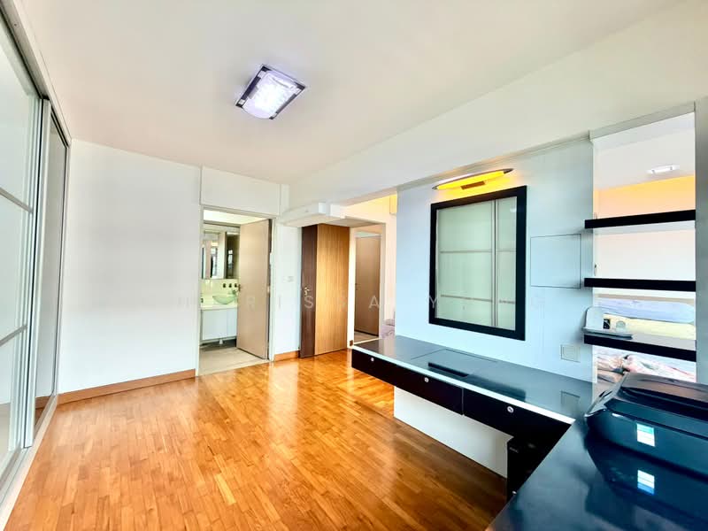 271D Punggol Walk, 271D Punggol Walk, 3 Bedrooms, 990 sqft, HDB Flat For Sale, by Charissa Yong, 500213098 - Living Room - PropertyGuru.com.sg