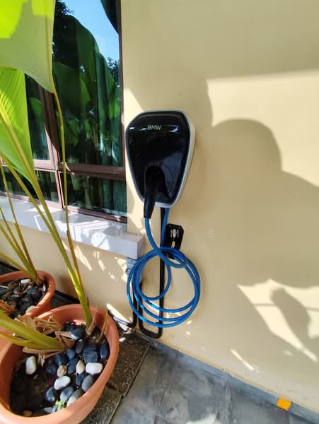 Fanta Garden, Begonia Drive, 4 Bedrooms, 2,894 sqft, Corner Terrace For Sale, by Sut M S, 500213117 - EV Charger - PropertyGuru.com.sg