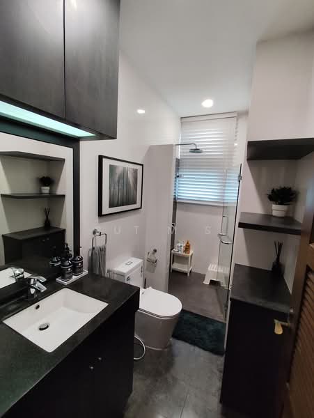 Fanta Garden, Begonia Drive, 4 Bedrooms, 2,894 sqft, Corner Terrace For Sale, by Sut M S, 500213117 - Bathroom - PropertyGuru.com.sg