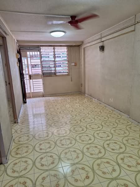75 Bedok North Road, 75 Bedok North Road, 2 Bedrooms, 635 sqft, HDB Flat For Sale, by MM Benjamin Sng, 500213119 - Living Room - PropertyGuru.com.sg