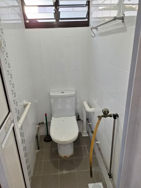 75 Bedok North Road, 75 Bedok North Road, 2 Bedrooms, 635 sqft, HDB Flat For Sale, by MM Benjamin Sng, 500213119 - Separate WC - PropertyGuru.com.sg