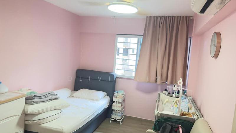 52 Kent Road, 52 Kent Road, Farrer Park / Serangoon Rd, 3 Bedrooms, 980 sqft, HDB Flat For Sale, by Olivia Lim, 500213123 - Bedroom - PropertyGuru.com.sg