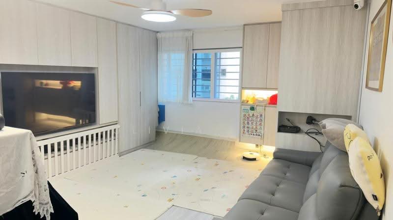 52 Kent Road, 52 Kent Road, Farrer Park / Serangoon Rd, 3 Bedrooms, 980 sqft, HDB Flat For Sale, by Olivia Lim, 500213123 - Living Room - PropertyGuru.com.sg