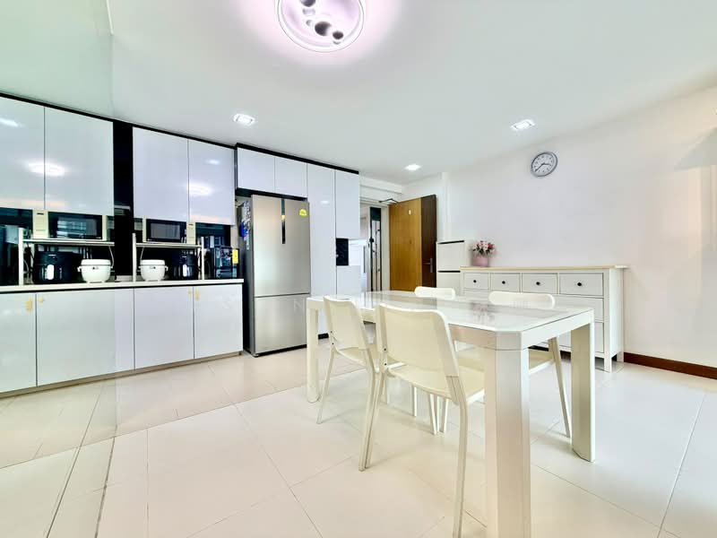 271D Punggol Walk, 271D Punggol Walk, 3 Bedrooms, 990 sqft, HDB Flat For Sale, by Jaeson Lin 林暉盛, 500213127 - Kitchen - PropertyGuru.com.sg