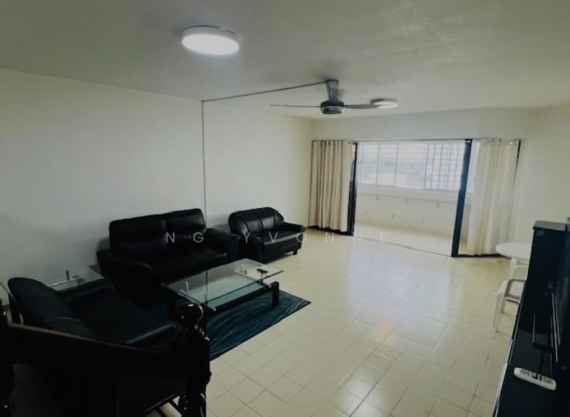 Ivory Heights, 122 Jurong East Street 13, 3 Bedrooms, 1,668 sqft, Condominium For Sale, by Ng Yvonne, 500213128 - Living Room - PropertyGuru.com.sg