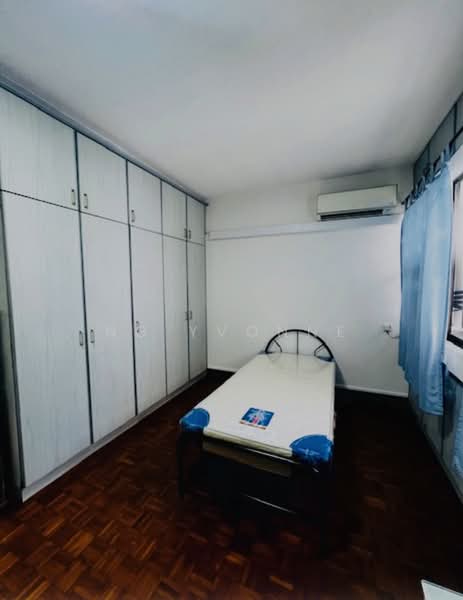 Ivory Heights, 122 Jurong East Street 13, 3 Bedrooms, 1,668 sqft, Condominium For Sale, by Ng Yvonne, 500213128 - Bedroom - PropertyGuru.com.sg