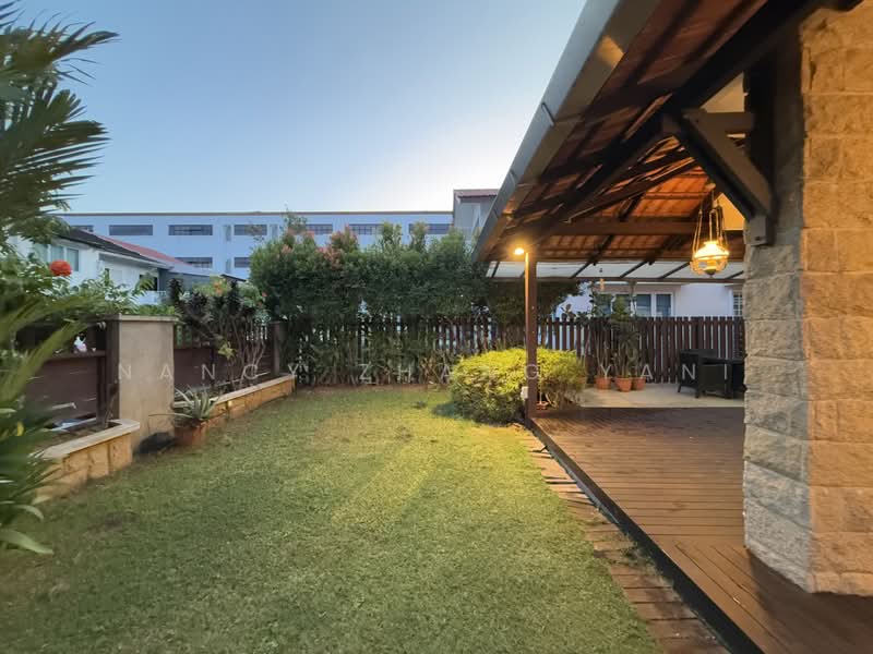 Clover Avenue, , 6 Bedrooms, 3,571 sqft, Semi-Detached House For Rent, by Nancy Zhang Yani, 500213136 - Front garden - PropertyGuru.com.sg