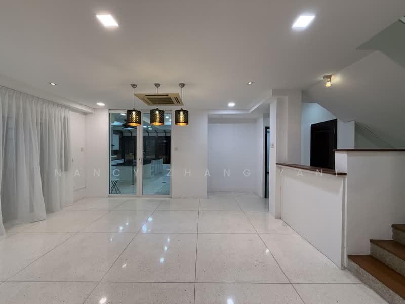 Clover Avenue, , 6 Bedrooms, 3,571 sqft, Semi-Detached House For Rent, by Nancy Zhang Yani, 500213136 - Dining room - PropertyGuru.com.sg