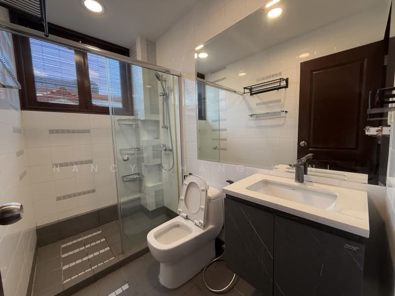 Clover Avenue, , 6 Bedrooms, 3,571 sqft, Semi-Detached House For Rent, by Nancy Zhang Yani, 500213136 - Bathroom - PropertyGuru.com.sg