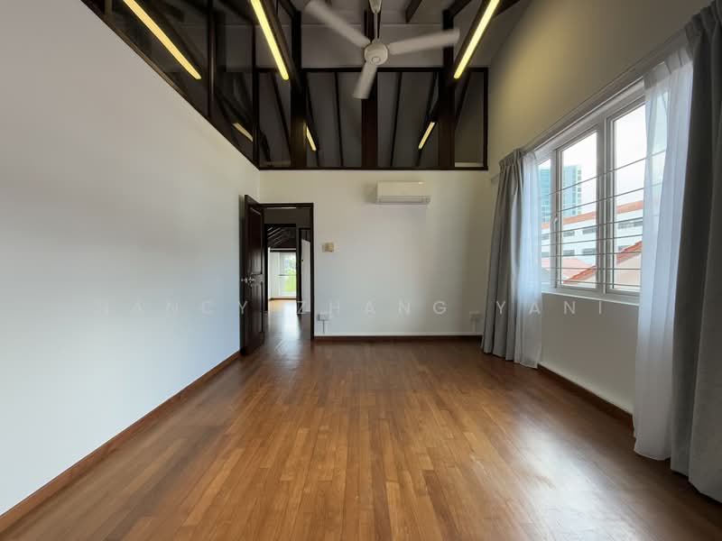 Clover Avenue, , 6 Bedrooms, 3,571 sqft, Semi-Detached House For Rent, by Nancy Zhang Yani, 500213136 - Bedroom 2 at Attic - PropertyGuru.com.sg