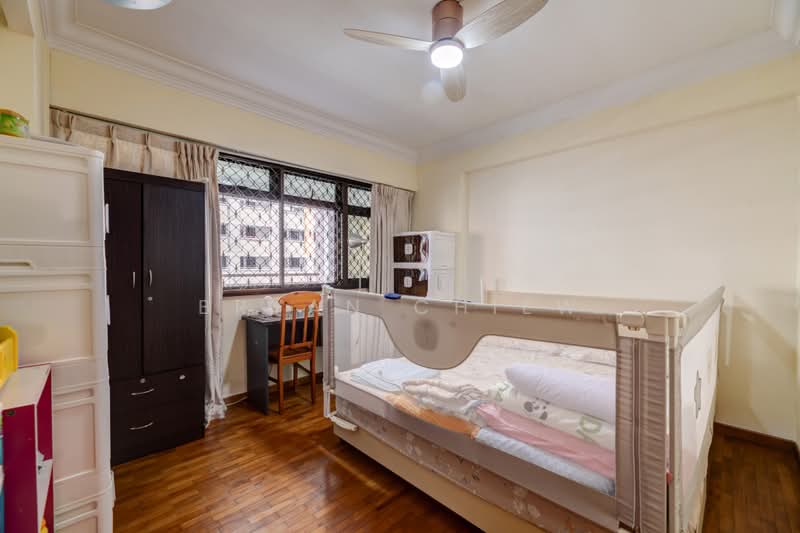 708 Tampines Street 71, 708 Tampines Street 71, 3 Bedrooms, 1,076 sqft, HDB Flat For Sale, by Bryan Chiew, 500213141 - Bedroom - PropertyGuru.com.sg