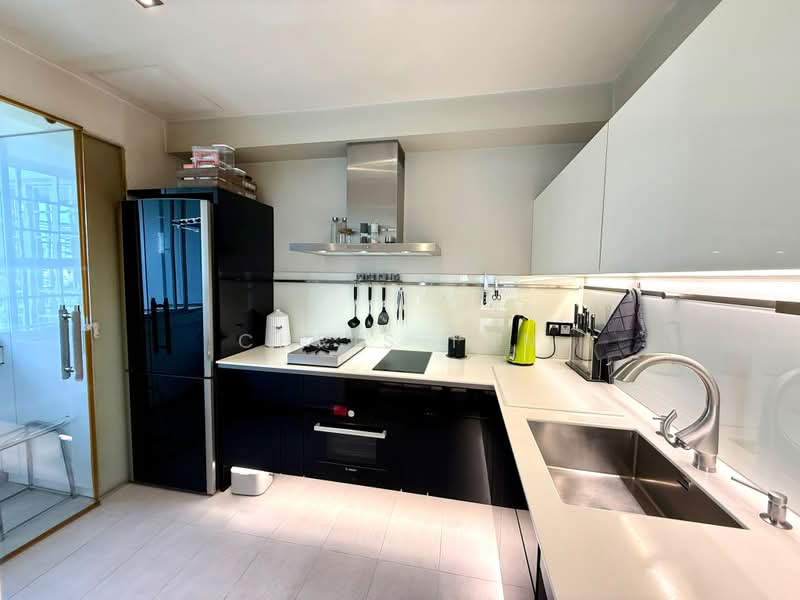 Modena, 35 Simei Street 4, 2 Bedrooms, 947 sqft, Condominium For Sale, by Chris Tan, 500213142 - Kitchen - PropertyGuru.com.sg