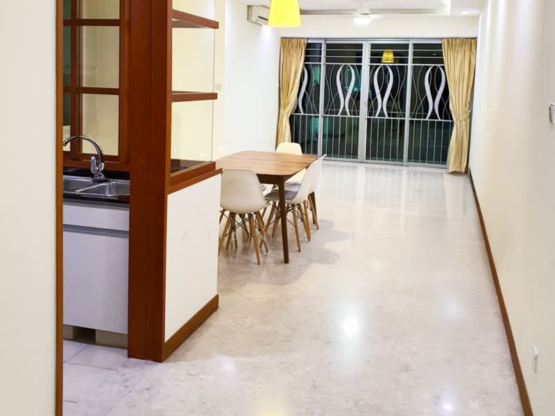 Cote D'Azur, 68 Marine Parade Road, 2 Bedrooms, 1,141 sqft, Condominium For Sale, by Alan Lee, 500213191 - Hallway - PropertyGuru.com.sg