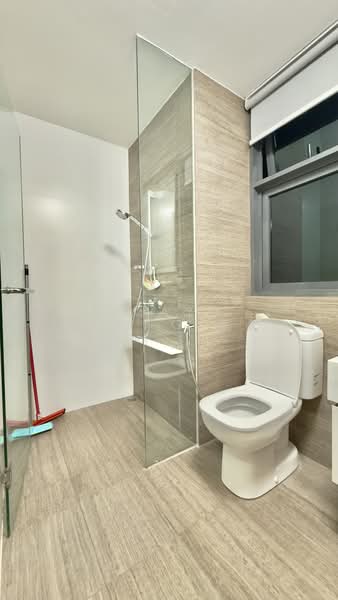 Parc Centros, 92 Punggol Central, 2 Bedrooms, 764 sqft, Condominium For Sale, by May Chong 張雲, 500213192 - Bathroom - PropertyGuru.com.sg