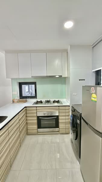 Parc Centros, 92 Punggol Central, 2 Bedrooms, 764 sqft, Condominium For Sale, by May Chong 張雲, 500213192 - Kitchen - PropertyGuru.com.sg