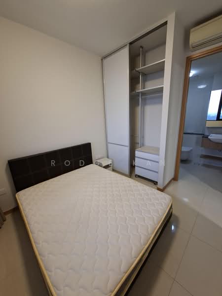 The Trilinq, 28B Jalan Lempeng, 1 Bedroom, 538 sqft, Condominium For Sale, by Rodge Kan, 500213194 - Bedroom - PropertyGuru.com.sg