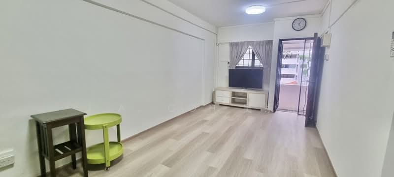 39 Bedok South Road, 39 Bedok South Road, 2 Bedrooms, 721 sqft, HDB Flat For Sale, by J.A. Goh 吴永益, 500213197 - Living Room - PropertyGuru.com.sg