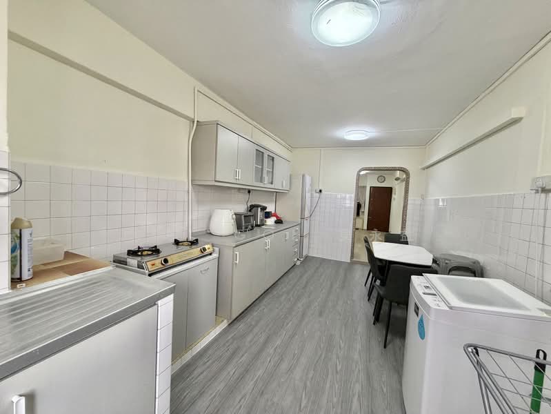 39 Bedok South Road, 39 Bedok South Road, Bedok / Upper East Coast, 2 Bedrooms, 721 sqft, HDB Flat For Sale, by J.A. Goh 吴永益, 500213197 - Kitchen - PropertyGuru.com.sg