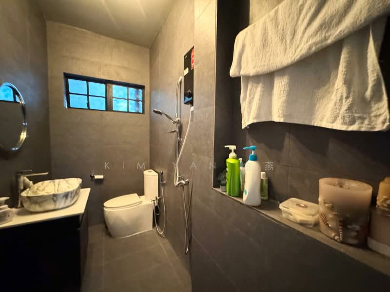 classical semi-d with big land, renovated with good move-in condition, Walk to beach of sea with fresh air & lush greenery! call 8130 3636, 4 Bedrooms, 4,500 sqft, Semi-Detached House For Sale, by Kim Yan 金燕, 500213199 - PropertyGuru.com.sg