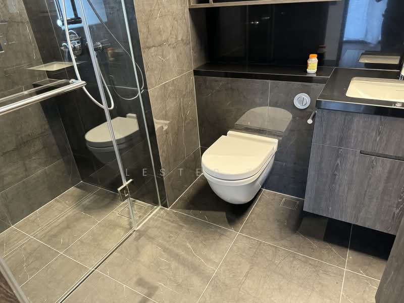 The M, 36 Middle Road, 2 Bedrooms, 667 sqft, Condominium For Sale, by Lester T., 500213209 - Bathroom - PropertyGuru.com.sg