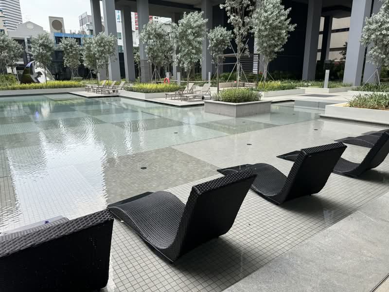 The M, 36 Middle Road, 2 Bedrooms, 667 sqft, Condominium For Sale, by Lester T., 500213209 - Pool - PropertyGuru.com.sg